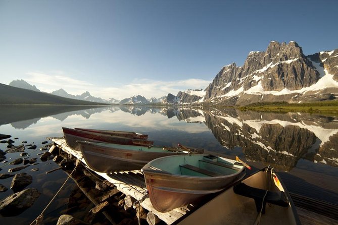 3-Day Glacial Tour package, Columbia Icefield, Jasper, LakeLouise - Columbia Icefield Glacier Adventure: This Is the Center of the Story