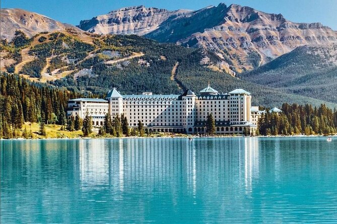 4-Day Rockies Discovery Tour Package, Banff, Jasper, and Yoho - Day 4: Lake Louise, Moraine timing rules, Emerald Lake, and Yoho National Park