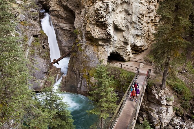 4-Day Rockies Discovery Tour Package, Banff, Jasper, and Yoho - Tour pace and comfort: how the group rhythm affects your day