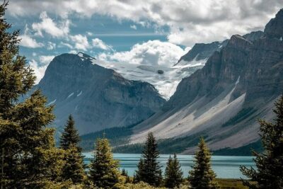 Along Icefields Parkway: Peyto Lake, Bow Lake & Columbia Icefield - Calgary pickup and how a 7–10 hour day moves