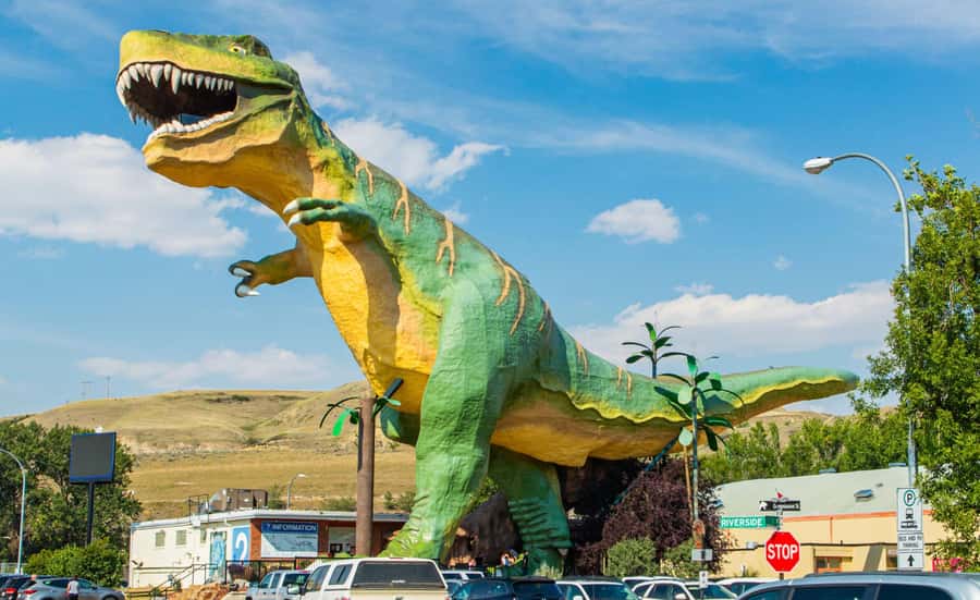 Badlands Tour: Drumheller with Museum, Hoodoos & Coal Mine - Royal Tyrrell Museum: dinosaur fossils you can actually get close to