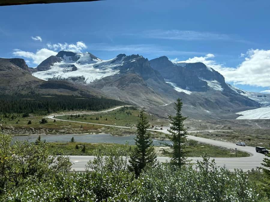 Banff and Jasper National Parks: Tour with Transport - A Full Day on the Icefields Parkway: What the 12 Hours Feels Like