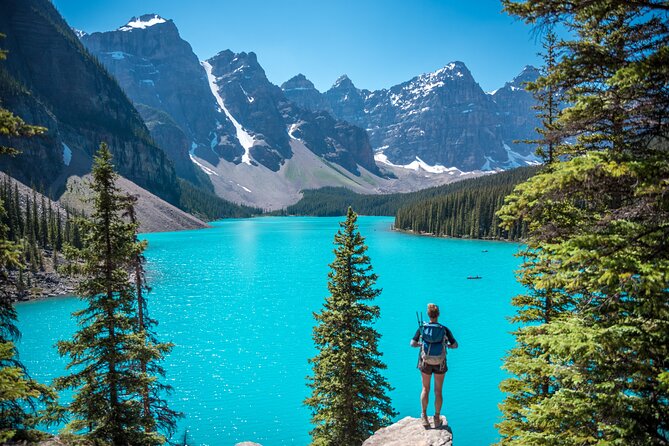 Banff/Canmore: Moraine Lake & Lake Louise Combo Tour - Moraine Lake: Ten Peaks views and your own 2-hour explore window