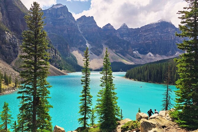 Banff/Canmore Moraine Lake & Lake Louise– Hike, Canoe or Sightsee - Key highlights worth planning around