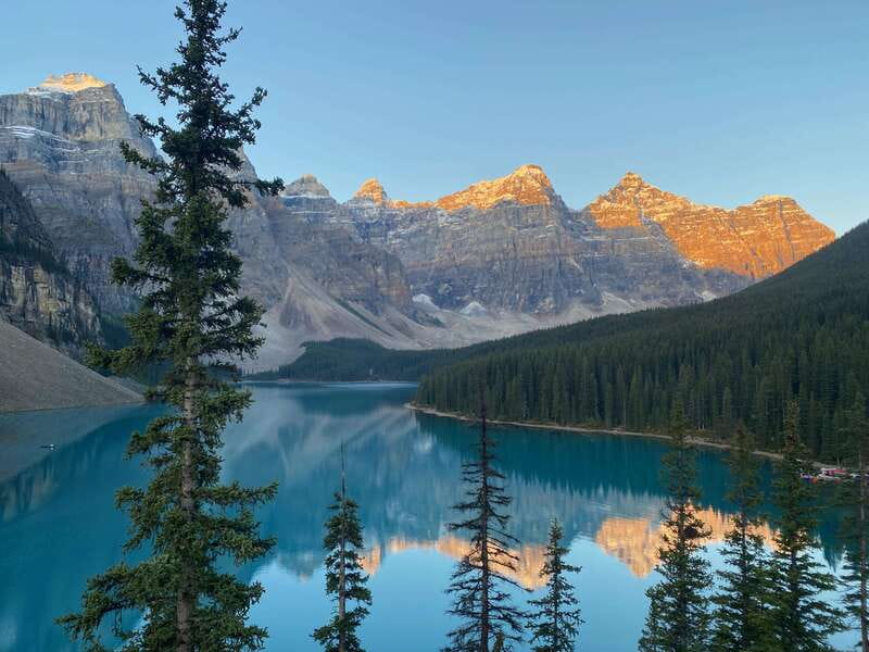 Banff/Canmore: Sunrise at Moraine Lake w/ Lake Louise Option - The bonus stop on the route: a small extra that adds up