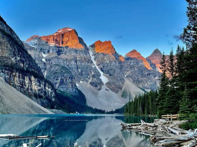 Banff/Canmore: Sunrise at Moraine Lake w/ Lake Louise Option - Guides and group feel: small-group energy with real independence