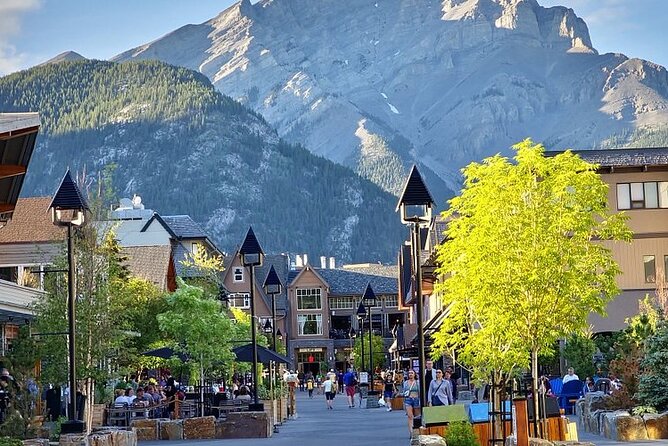 Banff Gondola Hot Springs Bow Falls and Three Lakes tour - Two Jack Lake: Easy, Peaceful, and Great for Quick Outdoor Time