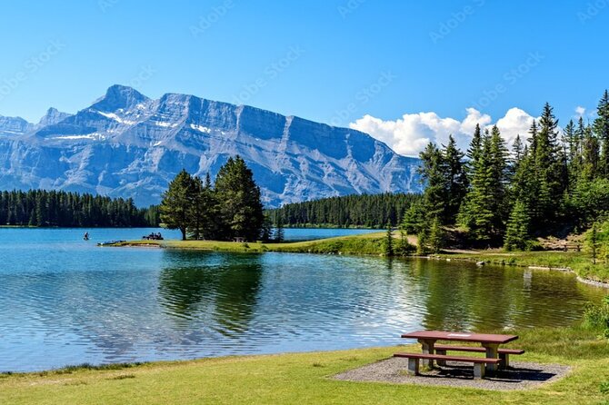Banff Gondola, Lake Louise, Emerald Lake and Lake Minnewanka Tour - Pickup and Timing: how the day gets going