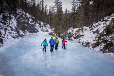 Banff: Grotto Canyon Icewalk - Getting There From Banff and the Morning Pickup Rhythm