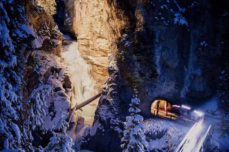 Banff: Johnston Canyon Evening Icewalk - Night Walk Through Johnston Canyon’s Frozen Lower Falls