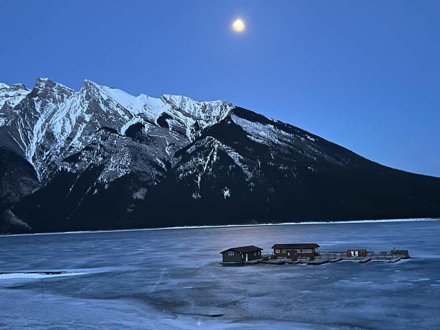 Banff: Lake Louise, Emerald, Moraine Lake & Johnston Canyon - Guide style and group pace: getting enough info without the rush