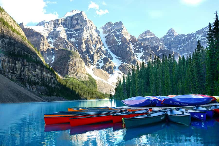 Banff: Lake Louise, Moraine Lake, Gondola, Cave & Basin Tour - How the Day Flows: Gondola or Hot Springs First