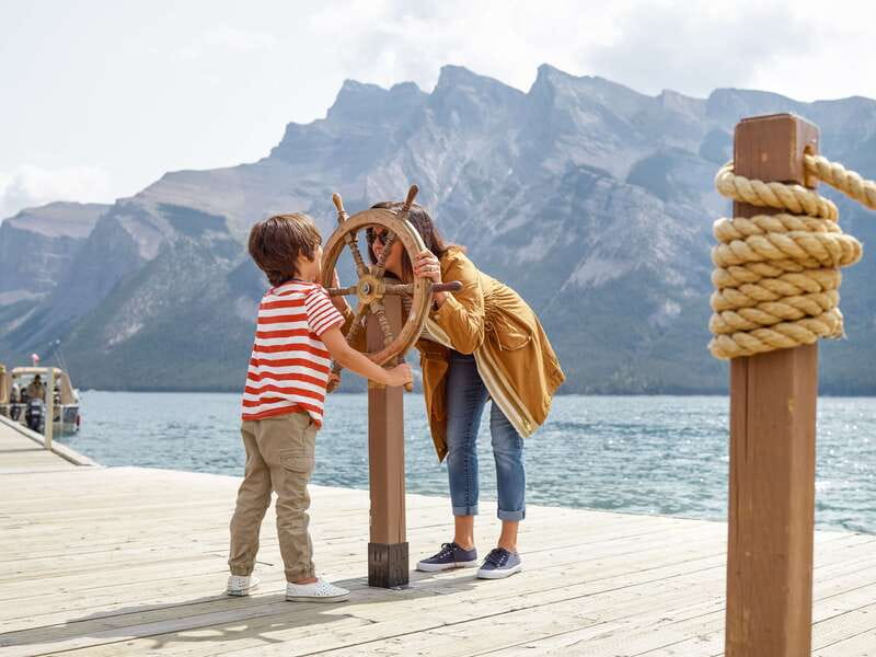 Banff: Lake Minnewanka Cruise - Best timing and weather: when the lake looks its best