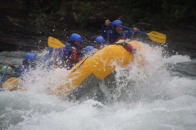 Banff: Morning Whitewater Rafting Tour in Horseshoe Canyon - Post-Ride Chinook Base: Snacks, Hot Drinks, and Online Photos