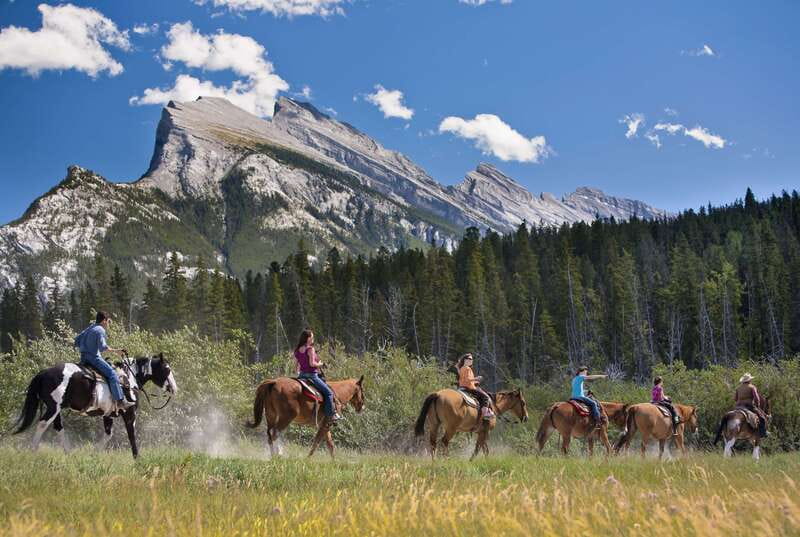 Banff National Park: 2-Hour Sundance Loop Horseback Ride - Entering Warner Stables: where your ride starts (and why timing matters)