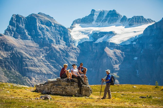 Banff National Park Guided Hike with Lunch - How the morning works: pickup, Moraine Lake first look, then your hike