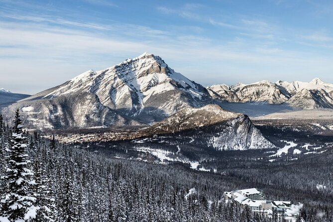 Banff National Park & Lake Louise FULL DAY PRIVATE TOUR - Banff Avenue Free Time for Food and People-Watching