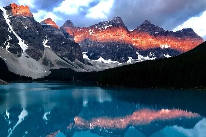 Banff National Park Moraine Lake and Lake Louise Explorer Tour - Meeting Up at Samson Mall and Lake Louise Gondola Pickup