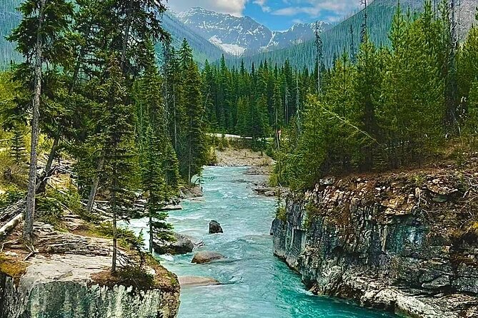 Banff National Park Tour with a Small Group - Calgary Tower pickup: where the day actually starts