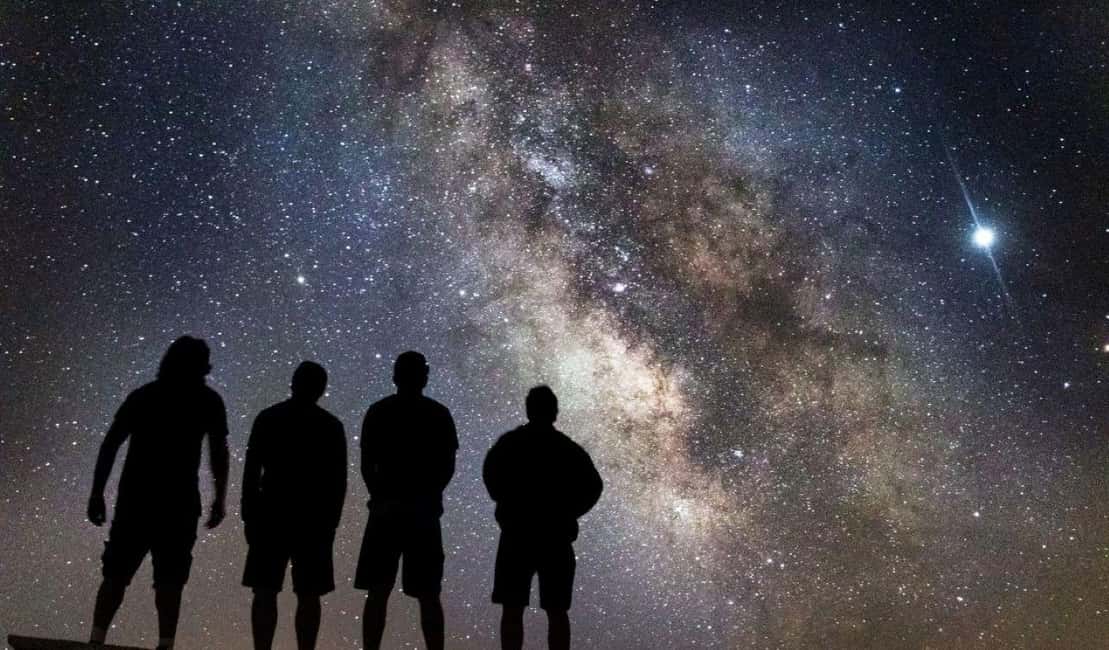 Banff OR Moraine Lake: Night Tour with possible Stargazing - Key takeaways before you go
