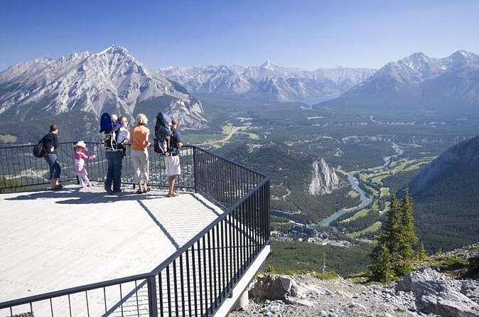Banff Tour with Gondola & Lake Cruise - roundtrip from Calgary - Heading back to Calgary: how the 3:45 pm return shapes your day