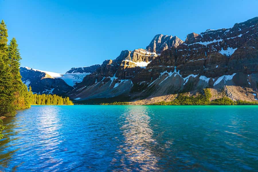 Banff Town: Lake Louise Moraine, Glacier, Peyto & Bow Lake - Pickups, Air-Conditioned Comfort, and How the Day Moves