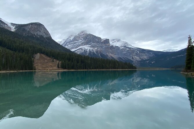 Banff Yoho Parks | Lake Louise | Moraine | Emerald - PRIVATE - Lower Spiral Tunnels: the tiny stop that makes you look twice