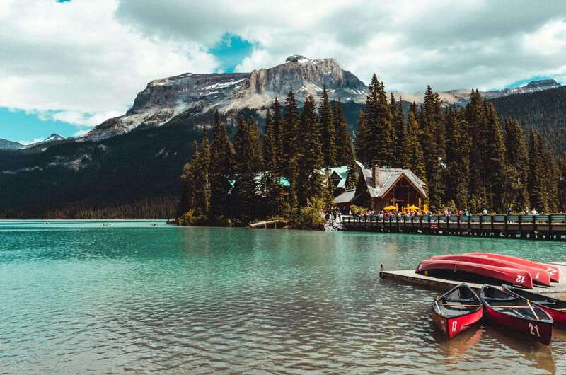 Calgary: 3-Day Lake Louise, Moraine, Emerald, Yoho, Icefield - Who should book this tour (and who should skip it)