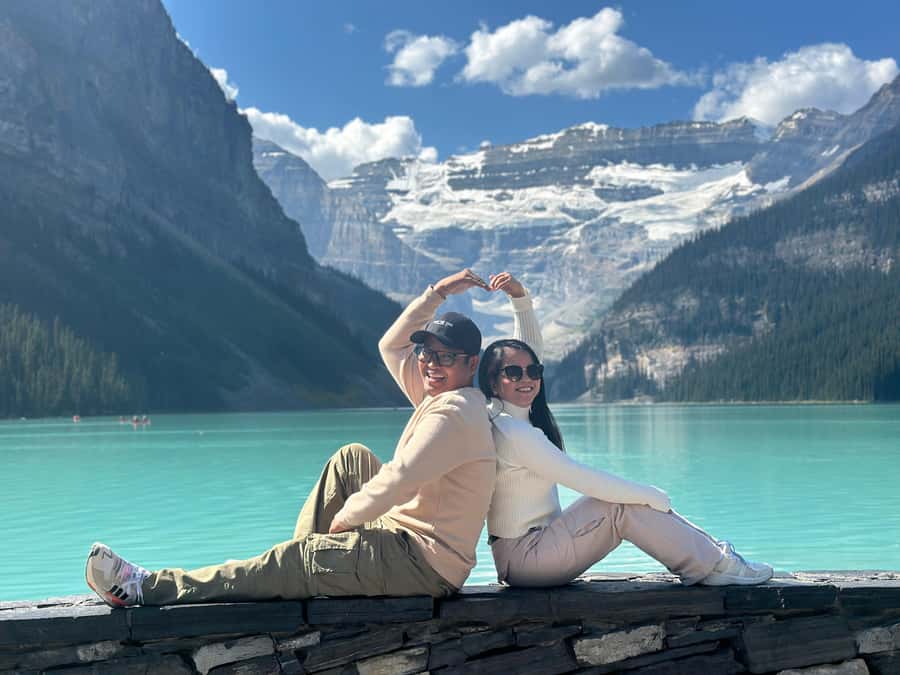 Calgary/Banff: Lake Louise, Moraine & Johnston Canyon Trip - A 7–8 Hour Banff Day That Trades Driving for Time