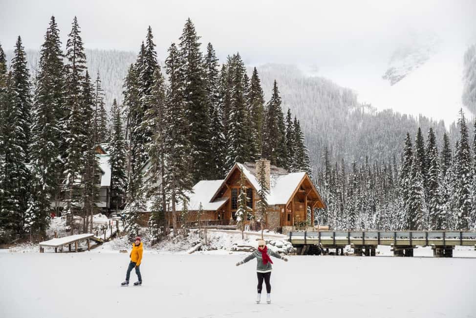 Calgary: Banff Top Lakes Tour with Banff Town Visit - Moraine Lake: summer magic (and a winter Plan B)