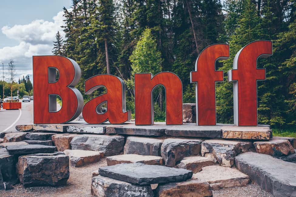 Calgary: Banff Top Lakes Tour with Banff Town Visit - Pickup, timing, and the real pace of an 11-hour itinerary
