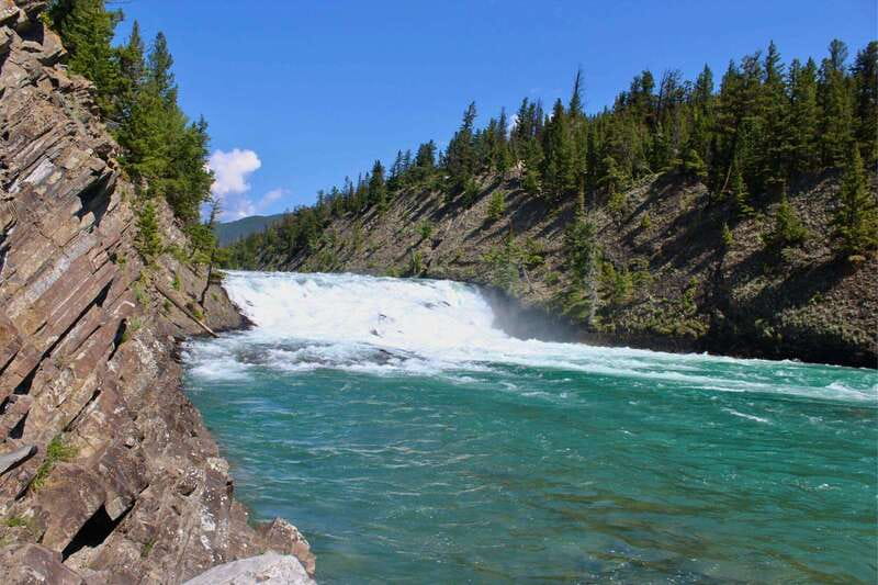 Calgary/Canmore: Lake Louise, Moraine Lake, & Banff Day Tour - Transportation, timing, and where you’re picked up