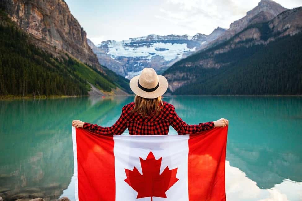 Calgary/Canmore: Lake Louise, Moraine Lake, & Banff Day Tour - A smooth day from Calgary/Canmore into Banff National Park