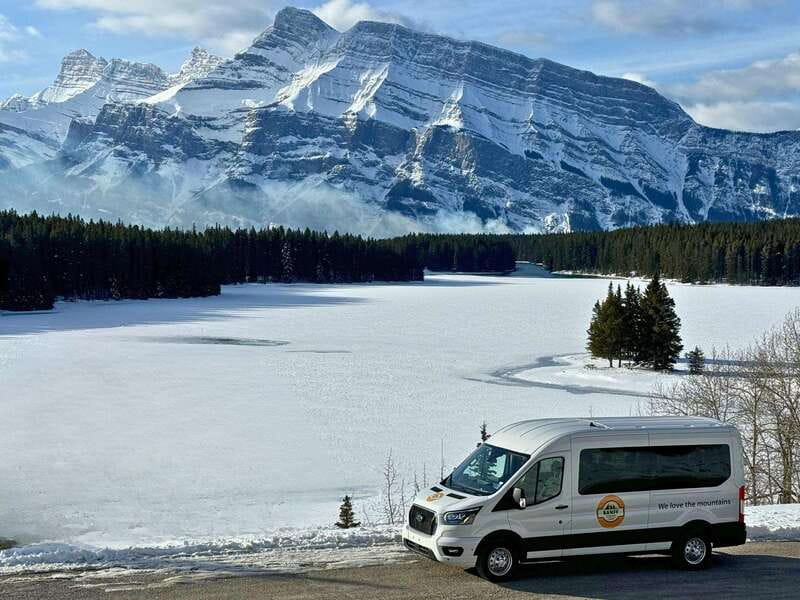 Calgary/Canmore: Lake Louise, Moraine Lake, & Banff Day Tour - The guide is the real advantage (and names you’ll hear)
