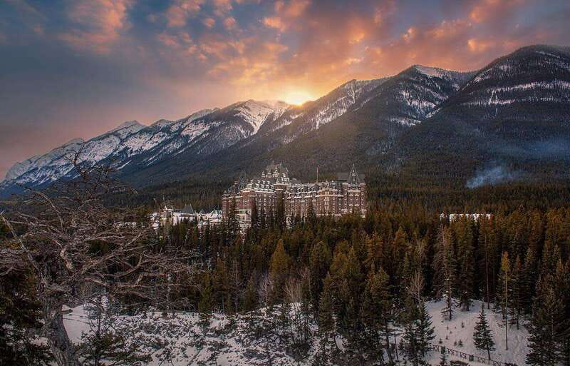 Calgary/Canmore: Lake Louise, Moraine Lake, & Banff Day Tour - Small-group comfort: why max 24 changes the vibe