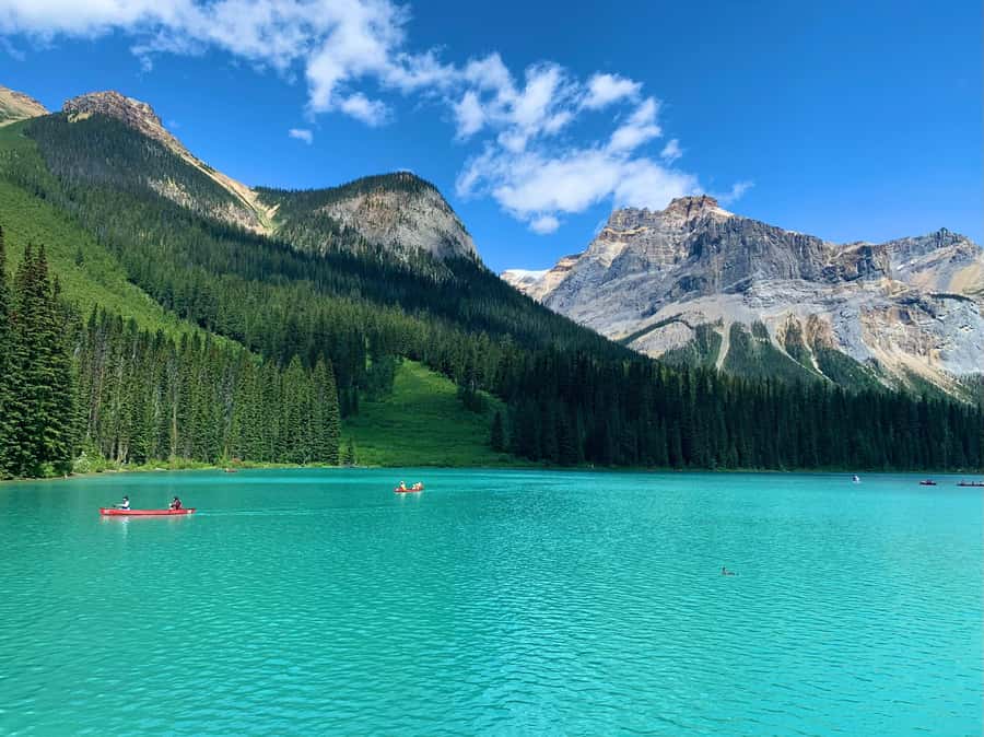 Calgary: Lake Louise, Moraine Lake, & Emerald Lake Tour - Key highlights worth planning for