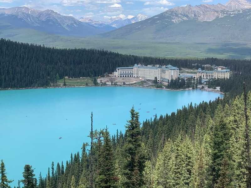 Calgary: Lake Louise, Moraine Lake, & Emerald Lake Tour - Emerald Lake in Yoho National Park: a scenic shift that breaks up the day