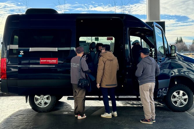 Calgary YYC Airport: Hassle-free Private Transfer to Lake Louise - What the Driver Does Besides Drive