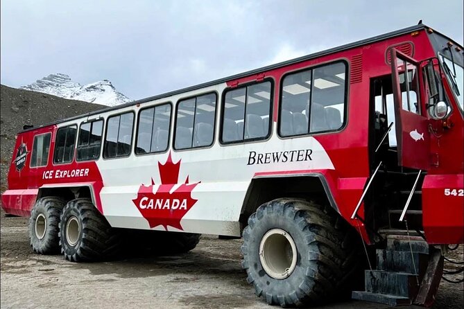 Columbia Icefield, Crowfoot Glacier and Bow ,Peyto Lake Tour - Lake Louise: 60 minutes of iconic views (plus seasonal options)