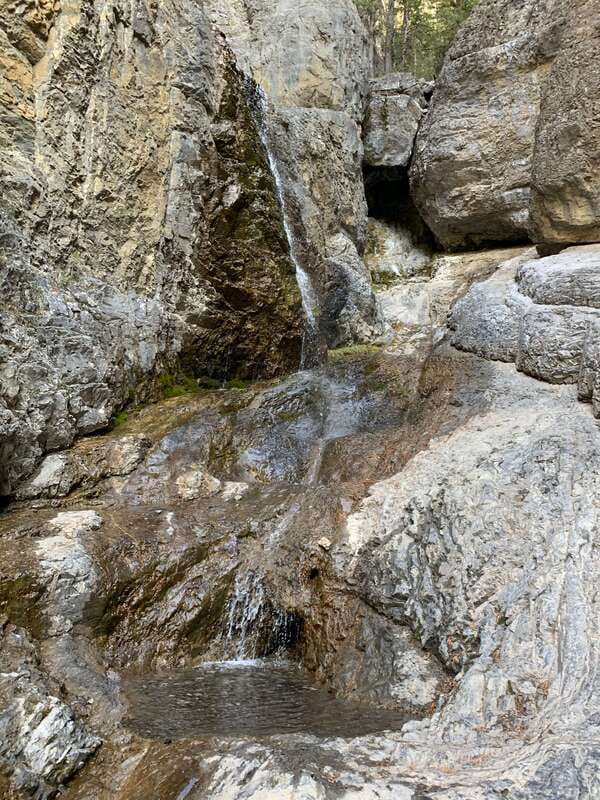 Discover Ancient Pictographs - Guided Canyon Hiking Tour 3H - The main event: ancient Indigenous pictographs on canyon walls