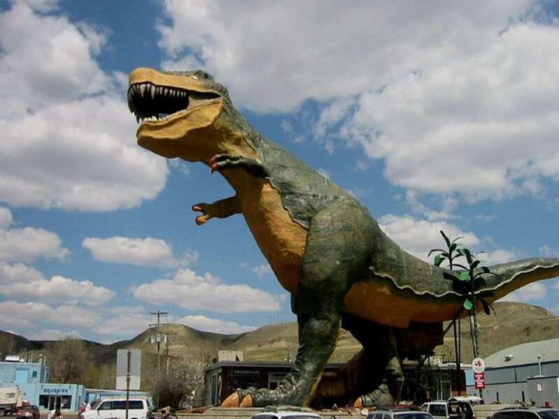 Drumheller: Bad Land & Dinosaur Museum Tour from Calgary - From Calgary to Dinosaur Country: A Long Ride That’s Worth It