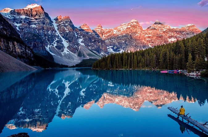 Experience Golden Hour at Moraine and Lake Louise - Timing and timing’s little side effects (weather, light, and crowds)