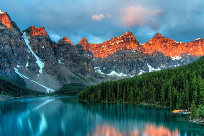 Experience Golden Hour at Moraine and Lake Louise - Photo and viewing tips that fit this specific schedule