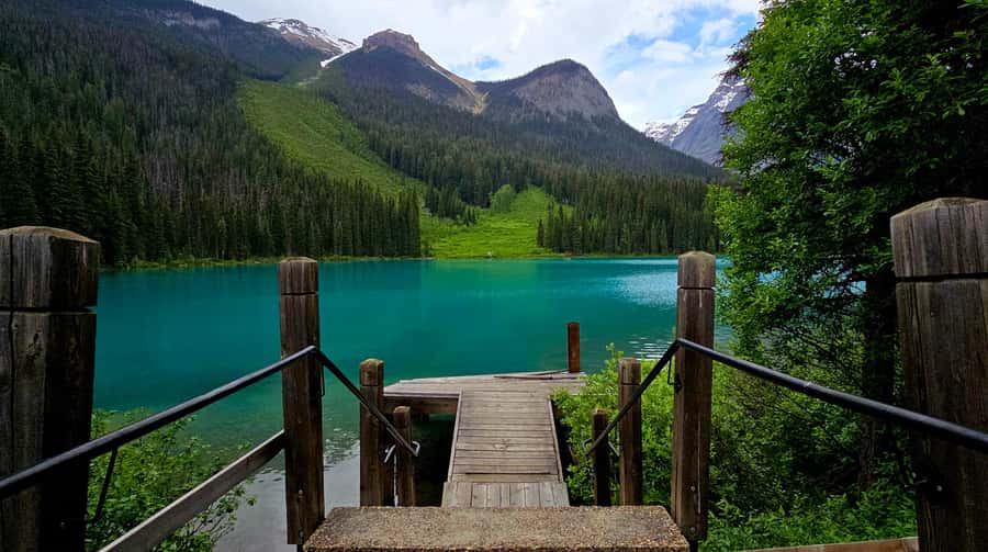 Explore 9 Iconic Banff Spots in 1 Epic Day!(Pax 12/Group) - Lake Louise: The Turquoise Classic That Sets the Tone
