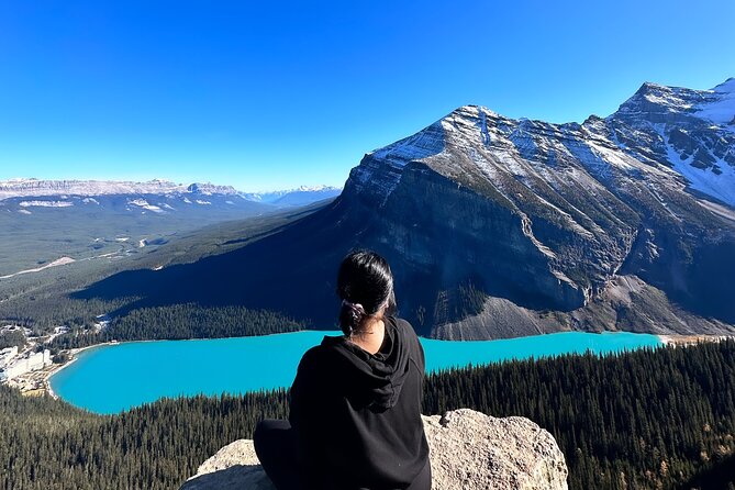 Explore Moraine Lake, Banff, Lake Louise & Minnewanka - Banff Avenue: lunch time, shops, and a calmer pace