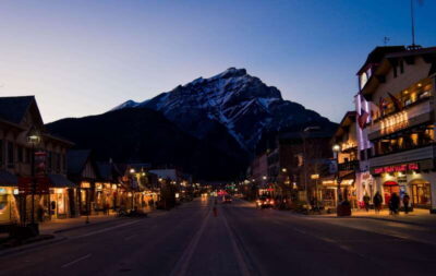 From Banff/Canmore: Deep 1 Day Tour in Banff National Park - Johnston Canyon and Ink Pots: the walk that defines the day
