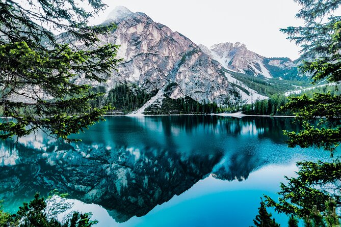 From Banff/Canmore: Trip to Moraine Lake and Lake Louise - Should You Book This Banff to Lakes Shuttle?