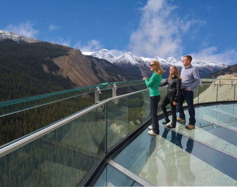 From Banff/Lake Louise: 1-Way Sightseeing Tour to Jasper - Lake Louise photo stop: the classic opener that sets the tone