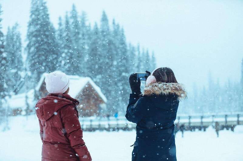 From Banff: Lake Louise & Yoho Full Day Tour - Price and value: what $181 buys you in winter comfort