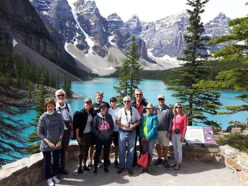 From Banff: Louise & Moraine Lake Guided Hiking Day Trip - Lake Louise: shoreline time plus an easy first win